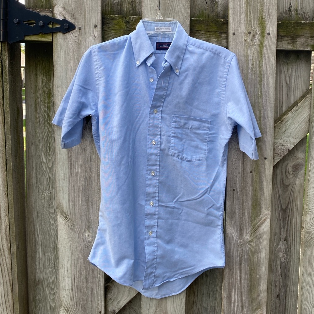 CARL MICHAELS Men's Light Blue Button-Down Shirt